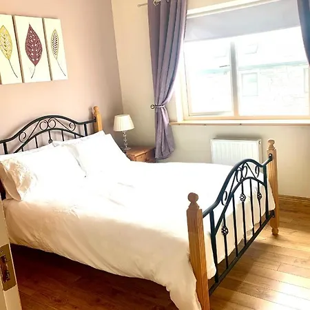 Beyond The Waters Edge Cottage * Dooagh