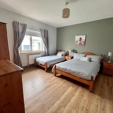 Beyond The Waters Edge Feriehus