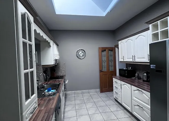 Beyond The Waters Edge Dooagh