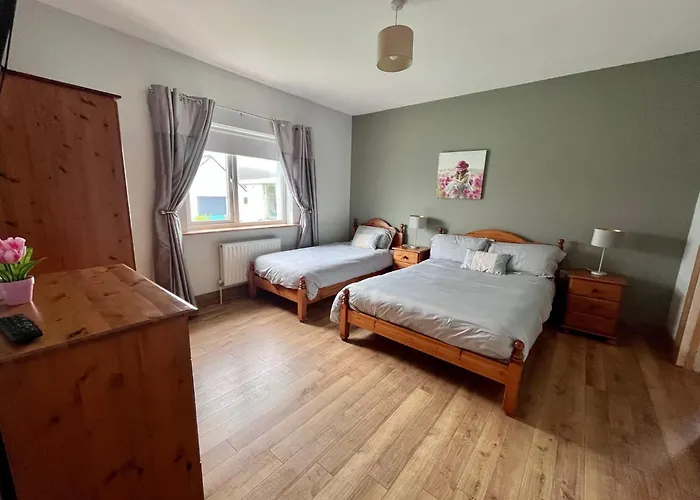 Beyond The Waters Edge Feriehus